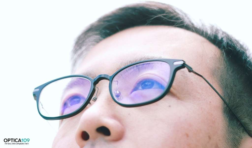 משקפיים נגד אור כחול